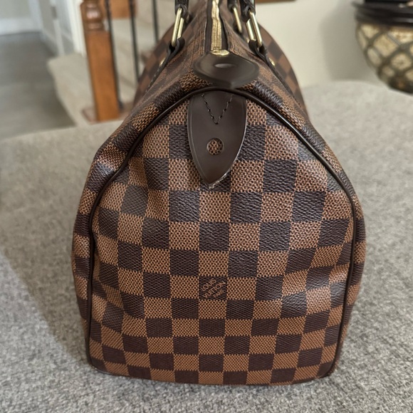 Authentic Louis Vuitton Speedy 30 - Picture 5 of 13